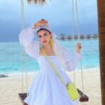 Avneet Kaur Instagram - Paradise found.🤍🥥🍁 #Maldives2022 #TravelWithAk #SeeTheWorldWithAk #Monsoon . . . . Wearing- @leaclothingco @ncstravels @emeraldmaldivesresortspa Emerald Maldives Resort & Spa