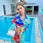 Avneet Kaur Instagram - Monsoon is here in Maldives.🌨💙🌊🐬✨ . . . . . Outfit: @styledivacouture Stylist: @styling.your.soul @ncstravels @emeraldmaldivesresortspa Emerald Maldives Resort & Spa