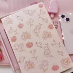 Avneet Kaur Instagram - Journaling day 1!🌸💕✨ #journal2022 #newbeginnings #bulletjournal #journaling #metime Home