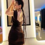Avneet Kaur Instagram - You like my hair? Gee thanks just bought it.😉🤎✨ Outfit :- @risate_apparels PR :- @stylingcityy 📸- @krupalakhanii.16