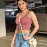 Avneet Kaur Instagram - All about the vibe.♥️💫