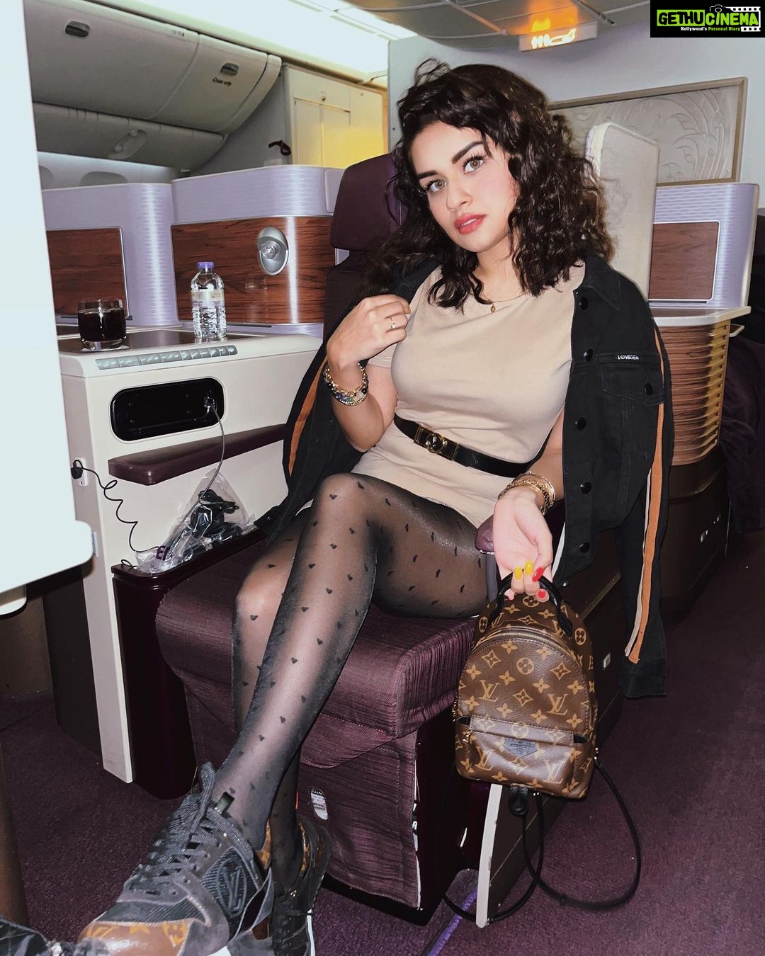 Avneet Kaur Instagram - Up, up and away.βοΈπ€ #ootd #styledbyme Wearing- @urbanic_in @lovegen_official Shoes- @louisvuitton Bag- @louisvuitton Jewellery- @michaelkors @swarovski Belt- @louisvuitton Stockings- @lasenza Terminal 2 Chatrapati Shivaji Terminal Mumbai