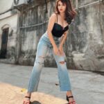 Avneet Kaur Instagram - All the drama, boy, it’s overkill.🖤⚡️ 📸- @loveleen_makeupandhair Filmistan