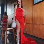 Avneet Kaur Instagram - I don’t like to save my red dress for dates, I just wear it for me.❤️🌹 Styling : @akansha.27 @tiara_gal Outfit : @ikichic_official Assisted : @houseofcreativity._ 📸- @krupalakhanii.16