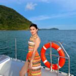 Avneet Kaur Instagram - See the line where the sky meets the sea? It calls me And no one knows How far it goes If the wind in my sail on the sea stays behind me One day I'll know If I go, there's just no telling how far I'll go.🌊🏞💙 #throwback #phuket Phuket, Thailand
