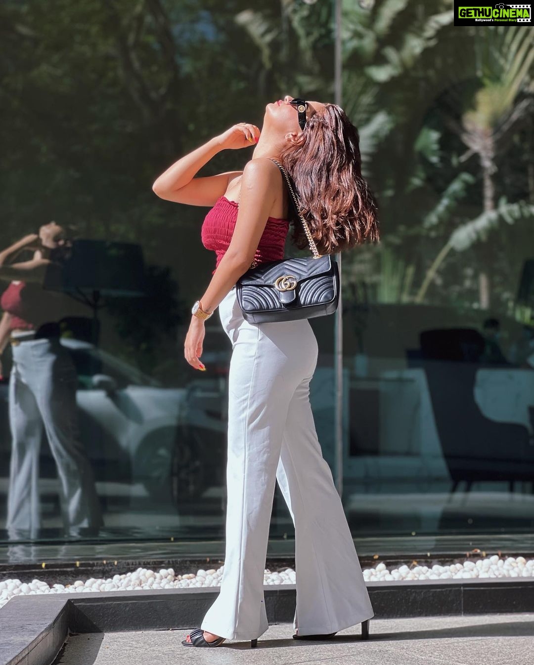 Avneet Kaur Instagram - She became strong by herself.🥀✨ Top- @missa_more_clothing Pants:@styling.your.soul X @clothesnyou 📸- @heenaalad The Westin Mumbai Garden City
