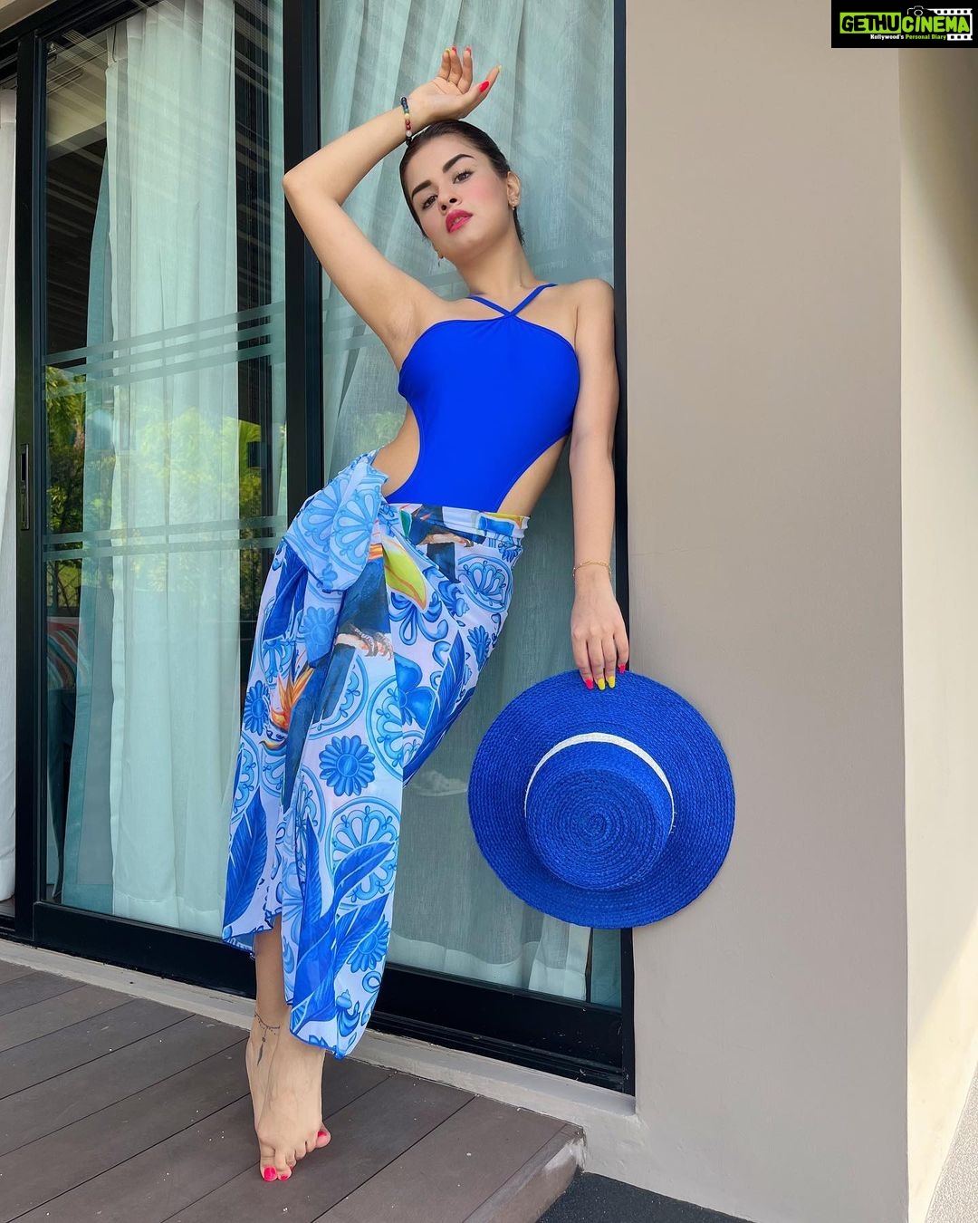 Avneet Kaur Instagram - The tans will fade but the memories will last forever.🌊💙🐟🦋🧊🐬 Styling : @styling.your.soul @priyamehta01 @nidhi_munot Swim suit: @swimwearindia_shop Phuket, Thailand