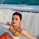 Avneet Kaur Instagram - I got my peaches out in Georgia.🌊🧡🐬🌞 Styling : @styling.your.soul @priyamehta01 @nidhi_munot Swim suit: @swimwearindia_shop Phuket, Thailand