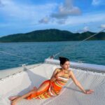 Avneet Kaur Instagram - I got my peaches out in Georgia.🌊🧡🐬🌞 Styling : @styling.your.soul @priyamehta01 @nidhi_munot Swim suit: @swimwearindia_shop Phuket, Thailand