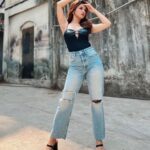 Avneet Kaur Instagram - All the drama, boy, it’s overkill.🖤⚡️ 📸- @loveleen_makeupandhair Filmistan