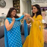 Avneet Kaur Instagram - Raksha Bandhan 2022 ❤️ Ps- look at the last pictures to see how maalamaal I’m now!🤓😂 📸- @krupalakhanii.16 (event covered by)