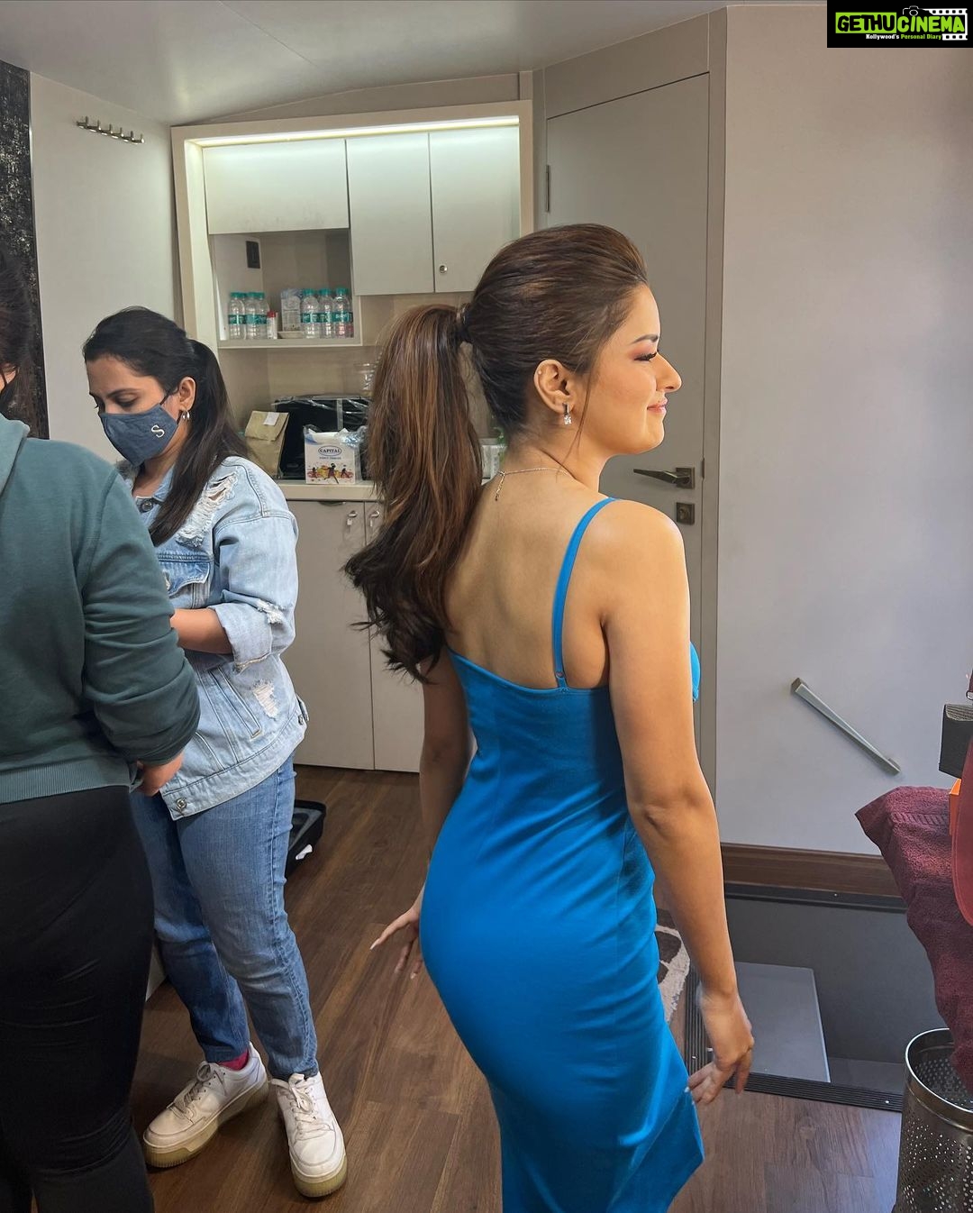 Avneet Kaur Instagram - Some of the #bts from #oppoindia #shoot ❤️🔥