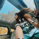 Avneet Kaur Instagram - I sneezed on the beat and the beat got sickahhhh….💚💙🎵 #musicandme #vibes #ootd Mumbai, Maharashtra