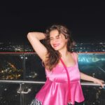 Avneet Kaur Instagram - I throw wishes into the night and wait for the stars to catch them.✨💕 Wearing- @diamondlady.in 📸- @krupalakhanii.16 Mumbai, Maharashtra