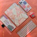 Avneet Kaur Instagram - Every space should inspire you to live your best life.💕✨📝 #gettingthingsdone #organised #mythings #peace #myspace #home #planneraddict Mumbai, Maharashtra
