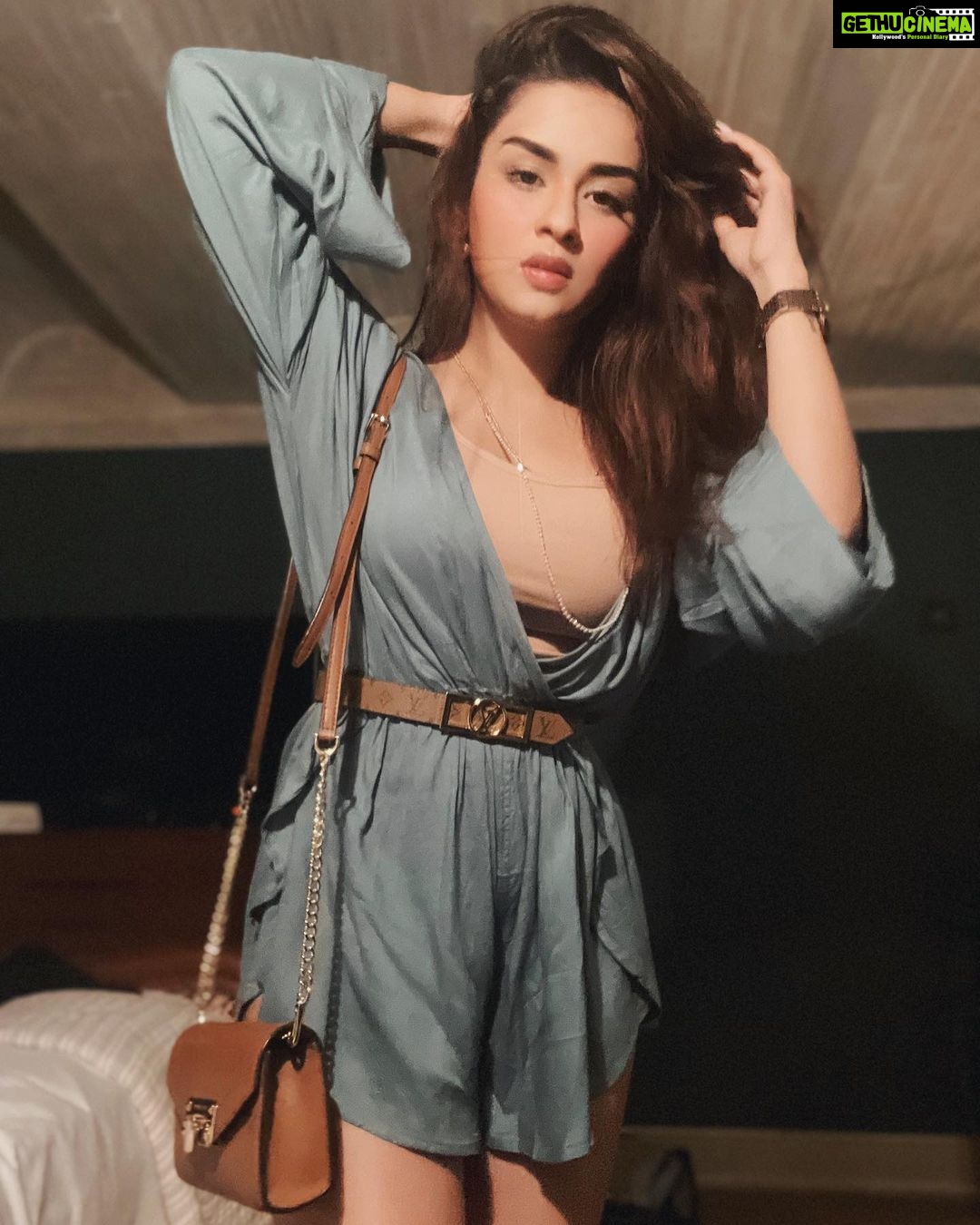 Avneet Kaur Instagram - She was an ocean of sunsets and riptides.💫🤎 Soho House Mumbai