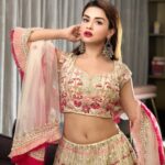 Avneet Kaur Instagram - Aankhon main teri ajab si ajab si adaein hain….❤️✨ Styling - @akansha.27 @tiara_gal Outfit - @seasonsmumbai 🤝 - @piyuzzzx.fashion @style_by_ruchi 📸- @sonianandra Mumbai, Maharashtra