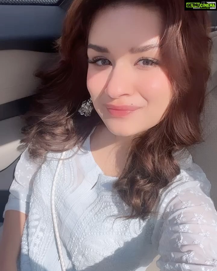 Avneet Kaur Instagram - Photo dump 💕🦋✨🍂💓🌞 #march2022 Mumbai, Maharashtra
