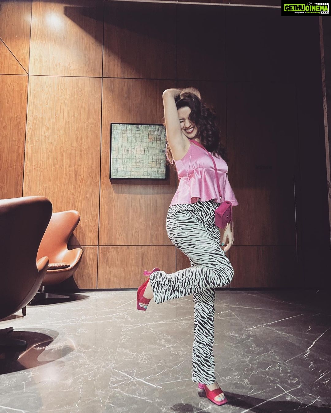 Avneet Kaur Instagram - Photo dump 💕🦋✨🍂💓🌞 #march2022 Mumbai, Maharashtra