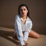 Avneet Kaur Instagram - Somethin in the way you move.⚡️