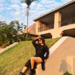 Avneet Kaur Instagram - I’m going to make everything around me beautiful- that will be my life.🖤🍂✨ Wearing- @hersheinbox Styled by- @neelangi_johari 📸- @gauravarora08 The Leela Goa