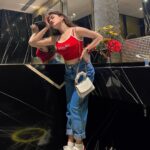 Avneet Kaur Instagram - All I do is upgrade.♥️🦋✨ 👚- @mynomad.in 👖- @bluebrew.in 👟- @gucci 👛- @aldo_shoes Styled by- @neelangi_johari 📸- @krupalakhanii.16