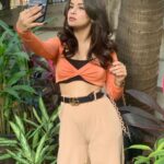 Avneet Kaur Instagram - Click click check 📸❤️😉 Mumbai, Maharashtra