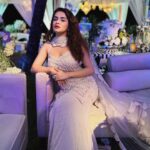 Avneet Kaur Instagram - Yeh teri chaand baaliyaan 🤍 Styling : @tiara_gal @akansha.27 Outfit : @nitikagujralofficial Jewellery : @shillpapuriidesignerjewellery Assisted : @style_by_ruchi The Leela Goa