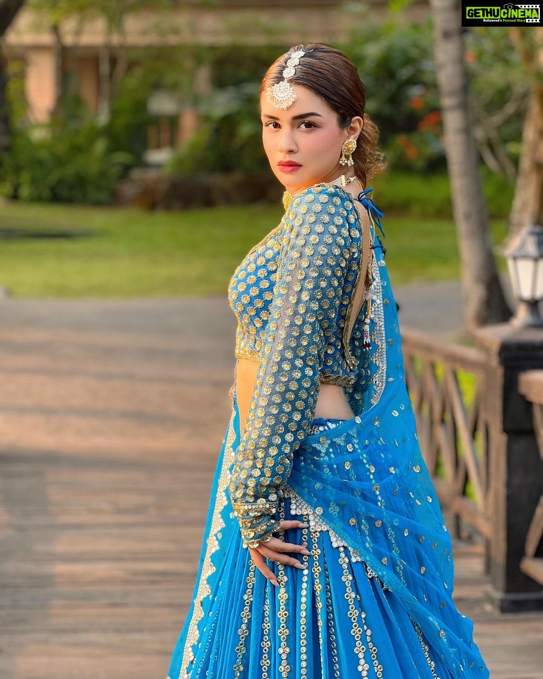 Avneet Kaur Instagram - Mere yaara.💙💫 Styling - @tiara_gal @akansha.27 Outfit - @yeh_lehenga_nahi_mehenga Assisted - @ishikapunamiya @style_by_ruchi Choker & Earings - @sheqe_by_triptikohli Mangtika - @indianjewellery999 Ring - @indianjewellery999 📸- @gauravarora08 The Leela Goa
