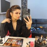 Avneet Kaur Instagram - Ssup? 🖤 MUA- @loveleen_makeupandhair Filmistan