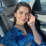 Avneet Kaur Instagram - Selfieeeee💙🥰😘😬 #nofilter