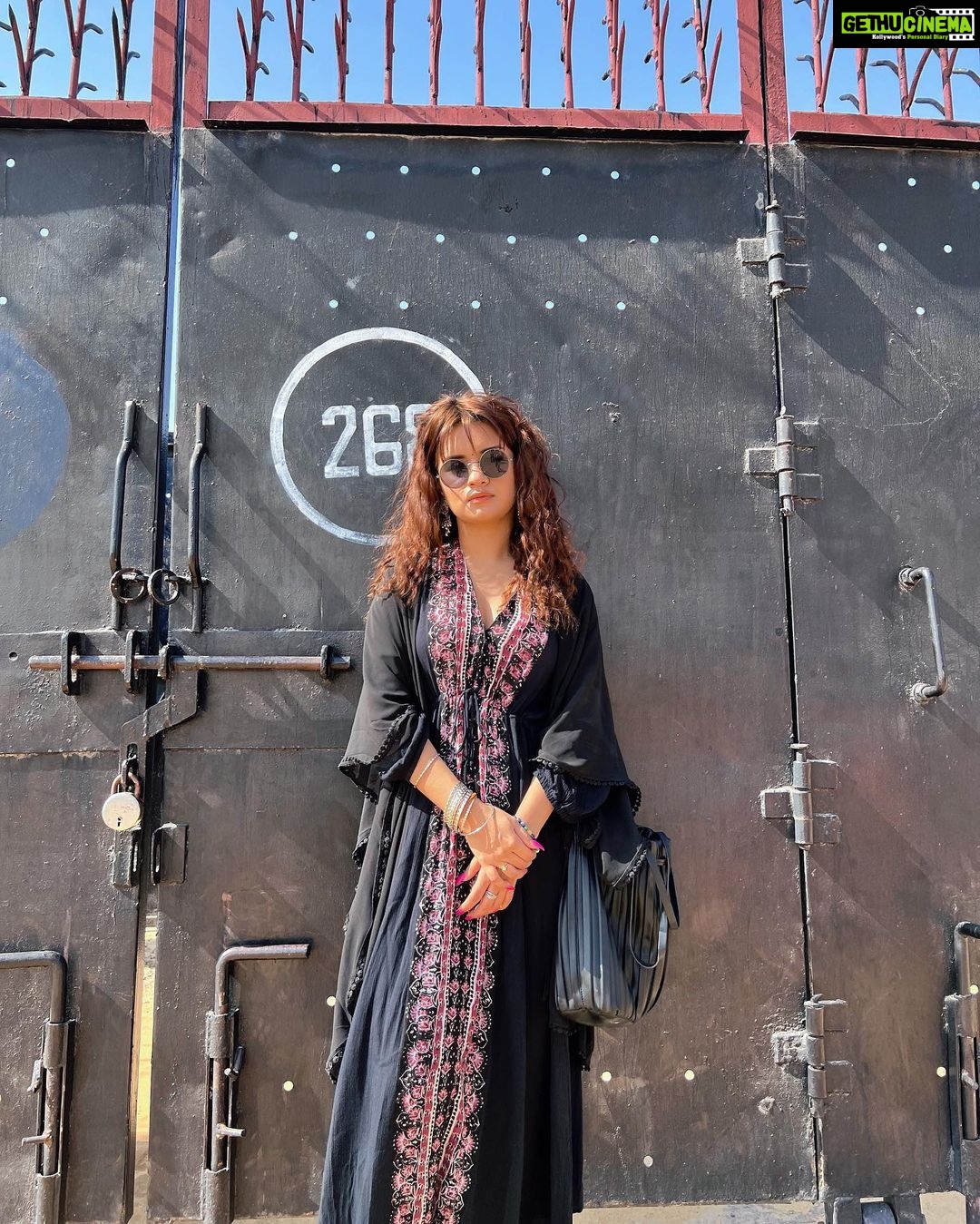 Avneet Kaur Instagram - 🖤 India-Pakistan Border