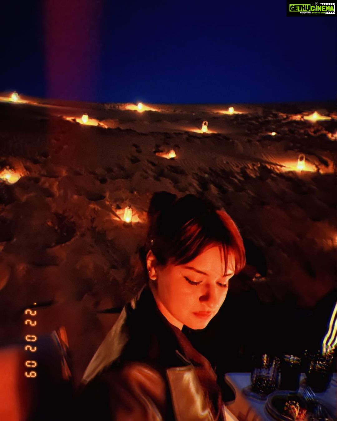 Avneet Kaur Instagram - An experience of a lifetime!😍 Under the stars, no light just lamps and candles, cultural music, dinner in the middle of the dunes….. Thank you @kanak_jaisalmer for the hospitality ❤️ wonderful experience !!!⛺️ 🏜 🐪 🌌 Styling : @tiara_gal @akansha.27 Outfit : @sorayabymalvika 🤝 : @shivani_deshewar_ @_styleby_k @ishikapunamiya Kanak Jaisalmer