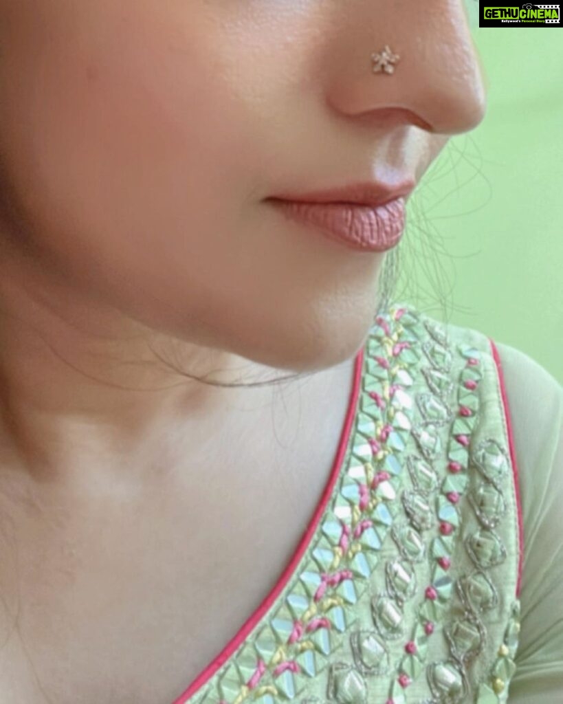 Bhama Instagram - “In love with my new nose pin 🫠