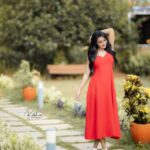 Bhanu Sri Mehra Instagram - 🌹 . . @they_call_me_keshu @maskmakeupartist @vintage_vanam . . . #bhanusree #redlove #newclick #2021 #biggboss2 #telugupilla #actor #bhanusree🔥❤️ #bhanuhybridpilla