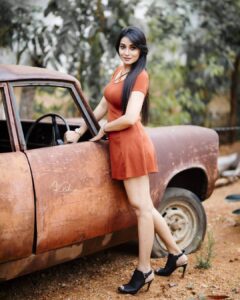 Bhanu Sri Mehra Instagram - The most beautiful girl on earth is the one with a golden heart 💛🧡 . . . Pic:@they_call_me_keshu Make up:@maskmakeupartist Location:@vintage_vanam . . #newclick #new #2021 #biggboss2 #telugupilla #actor #bhanusree🔥❤️ #feelingblessed #happy #bhanuhybridpilla #love