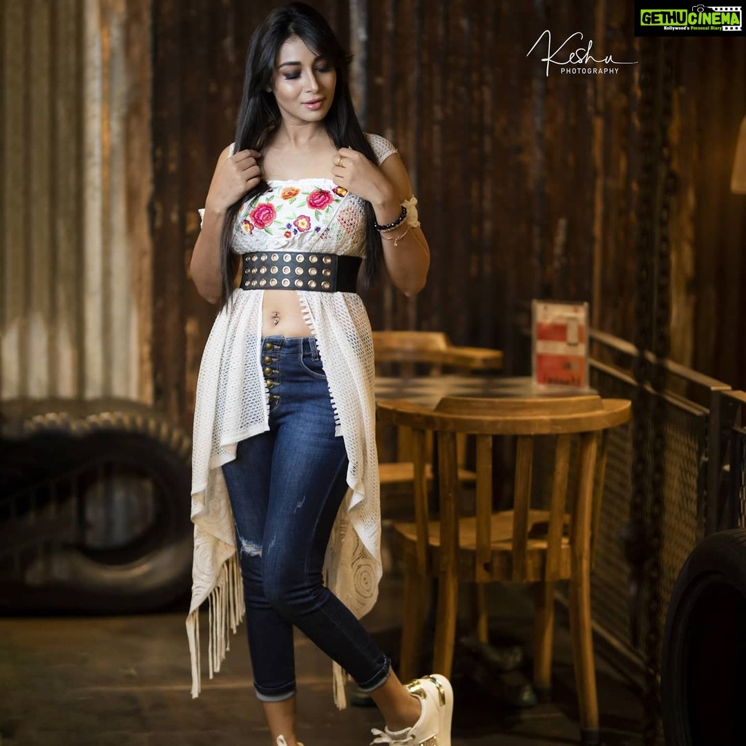 Bhanu Sri Mehra Instagram - 🐧 . . . Pic:@they_call_me_keshu Makeup:@maskmakeupartist . . . #newlooks #best #happy #feelingblessed #bhanusree #bhanusree🔥❤️ #bhanuhybridpilla #biggboss2 #anchor