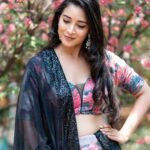 Bhanu Sri Mehra Instagram - 💗❤ Outfit:@mudradesigninghome PC @aicatch_films @saicharanthejareddyphotography . Makeup @fixmestudios7 @jennieangelinaa #traditional #love #actor #telugupilla #hybrid #pilla #bhanusree🔥❤️ #biggboss2 #anchor