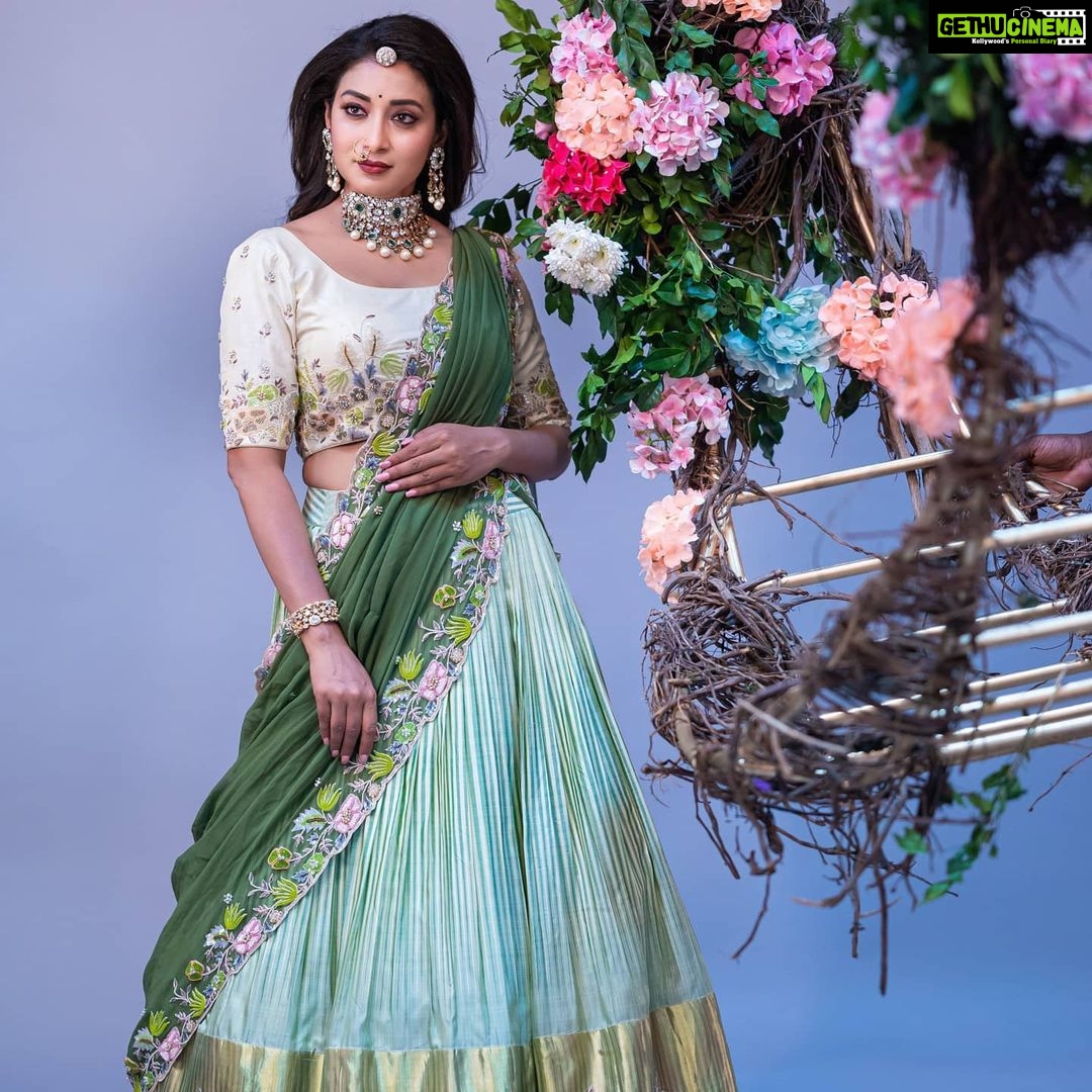 Bhanu Sri Mehra Instagram - You don't need any reason to shine, shine ✨ yourself 🤩 . . #tollywoodactress #telugupilla #bhanusree #newpost #newclick #bhanusree🔥❤️