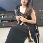 Bhanu Sri Mehra Instagram - 🖤 #reelsinstagram #instagramreels #trending #bhanusree🔥❤️ #happymood #reels