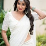 Bhanu Sri Mehra Instagram – 🦢