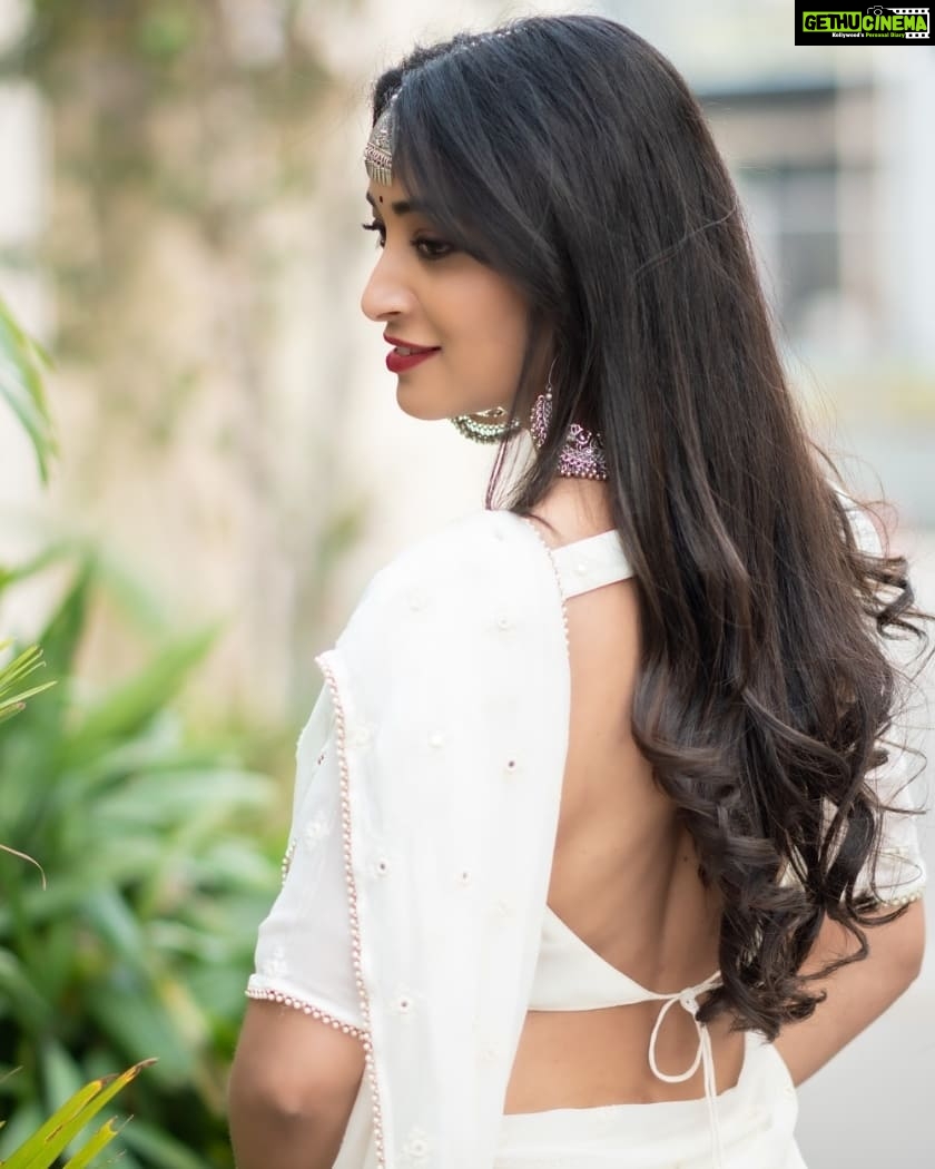 Bhanu Sri Mehra Instagram - Hello everyone ❤🦢 Outfit:@@myriti Pc:@saicharanthejareddyphotography #halfsaree #love #traditionalgirl #southindianactress #tollywoodactresses #white #bhanusree🔥❤️