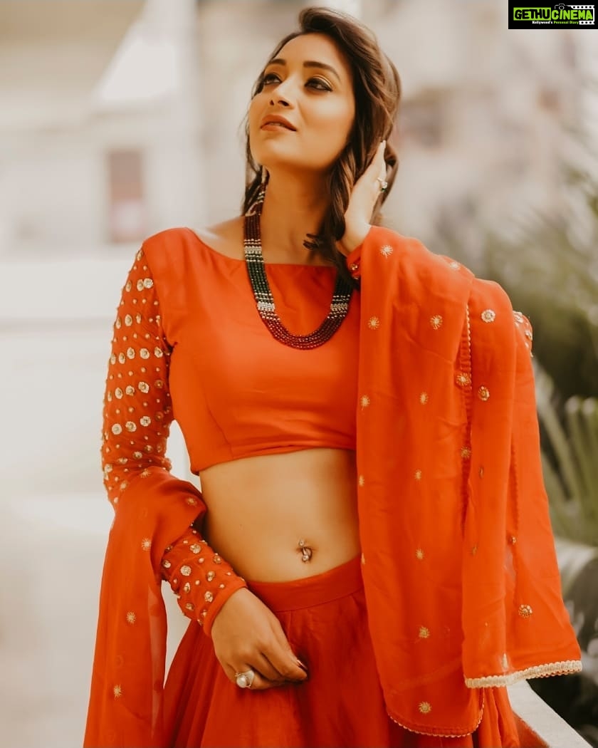 Bhanu Sri Mehra Instagram - Beautiful girl you wore made to do hard things so believe in yourself 🌹 Pc:@weareretrospection Styling @vishnupriya.pen Assisted by @bhavyareddy_official Outfit:@kadhambari_studio Jewelry @alluringaccessories.a2 #southindianactress #tollywoodactresses #telugupilla #bhanupilla #bhanusree #biggboss #telugu #actorlife #bhanusree🔥❤️#styledbyvishnupriya❤