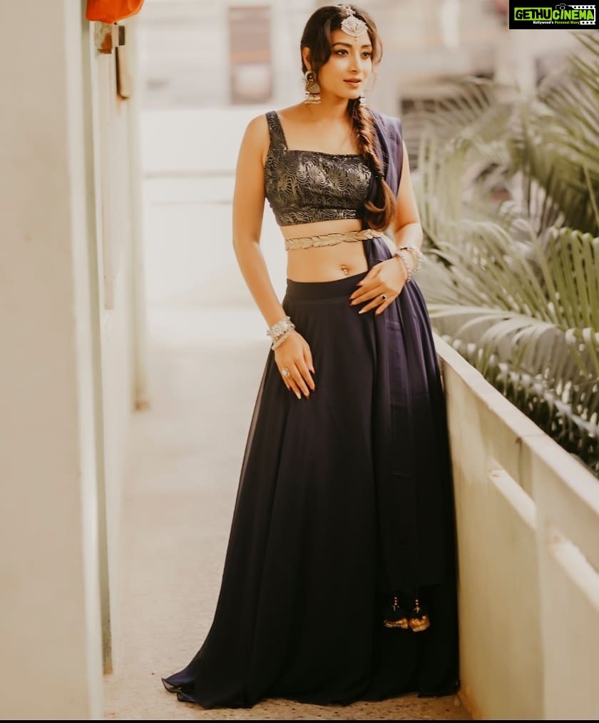 Bhanu Sri Mehra Instagram - 🦋 Photography @weareretrospection . Styling @vishnupriya.pen . Assisted by @bhavyareddy_official . Jewelry @alluringaccessories.a2 . . #bhanusree #actorlife #dreambig #goals #passion#styledbyvishnupriya❤ #southindianactress #biggboss #bhanusree🔥❤️