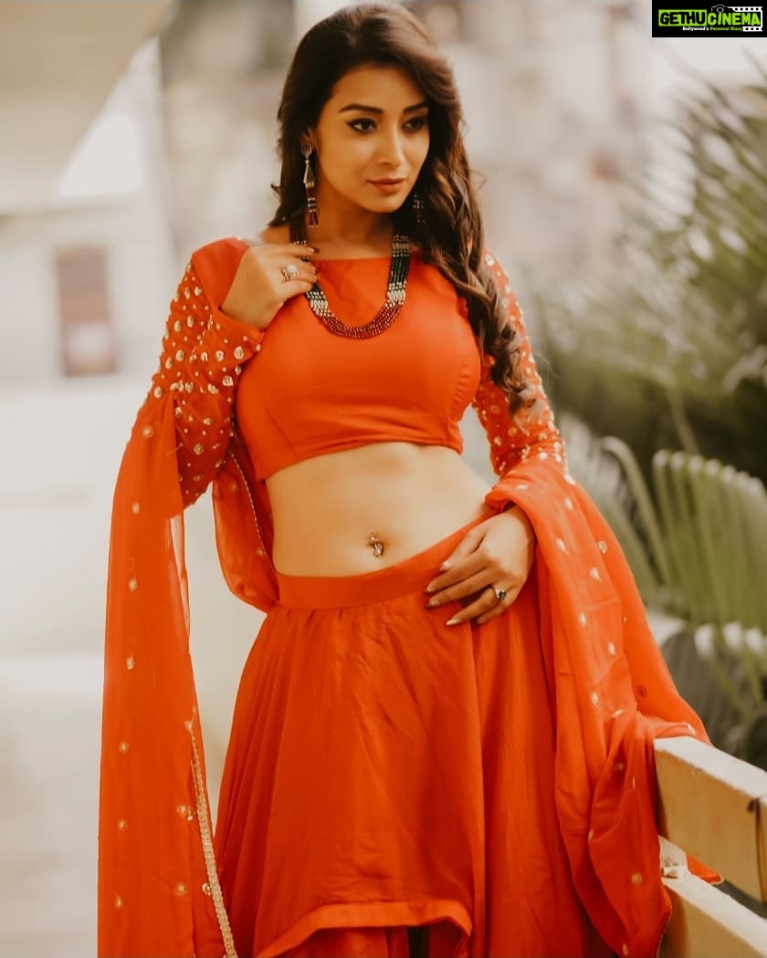 Bhanu Sri Mehra Instagram - ❤ #southindianactress #tollywoodactresses #redlove #red #halfsareelove #traditional #bhanusree #bhanusree🔥❤️
