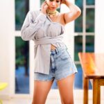 Bhanu Sri Mehra Instagram - Self-love is your super power 🔋 ✨ Pic:@weareretrospection Make up:@thimmappa180 Styling:@vishunupriya.pen . . . #bhanusree🔥❤️ #southindianactress #tollywoodactresses #bigbosstelugu #actorlife #bhanusree #bhanusree🔥❤️