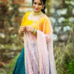Bhanu Sri Mehra Instagram – 💛💙
Outfit:@kadhambari_studio
Jewelry:@shivi_collections
Pc:@poulino_pictures
#halfsaree #love #bhanusree🔥❤️ #bhanurowdipilla #girl #peace #happymood #tollywoodactress #bhanusree