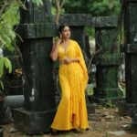 Bhanu Sri Mehra Instagram - 💛🐠 #bhanusree #tollywoodactress #southindianactress #peaceful #bhanusree🔥❤️ #yellow #love