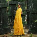 Bhanu Sri Mehra Instagram - 💛🐠 #bhanusree #tollywoodactress #southindianactress #peaceful #bhanusree🔥❤️ #yellow #love