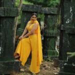 Bhanu Sri Mehra Instagram – 💛🐠
#bhanusree #tollywoodactress #southindianactress #peaceful #bhanusree🔥❤️ #yellow #love